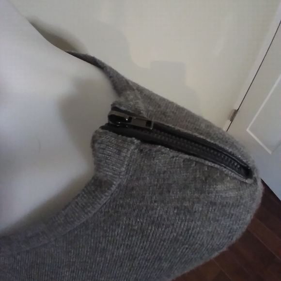 Cute Knit Dress/Tunic, Soft Knit with French Bulldog print at Bottom - Picture 7 of 10